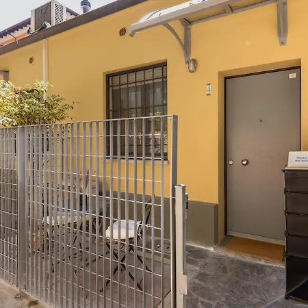 Smart Mondo - Holiday & Business Apartment *
